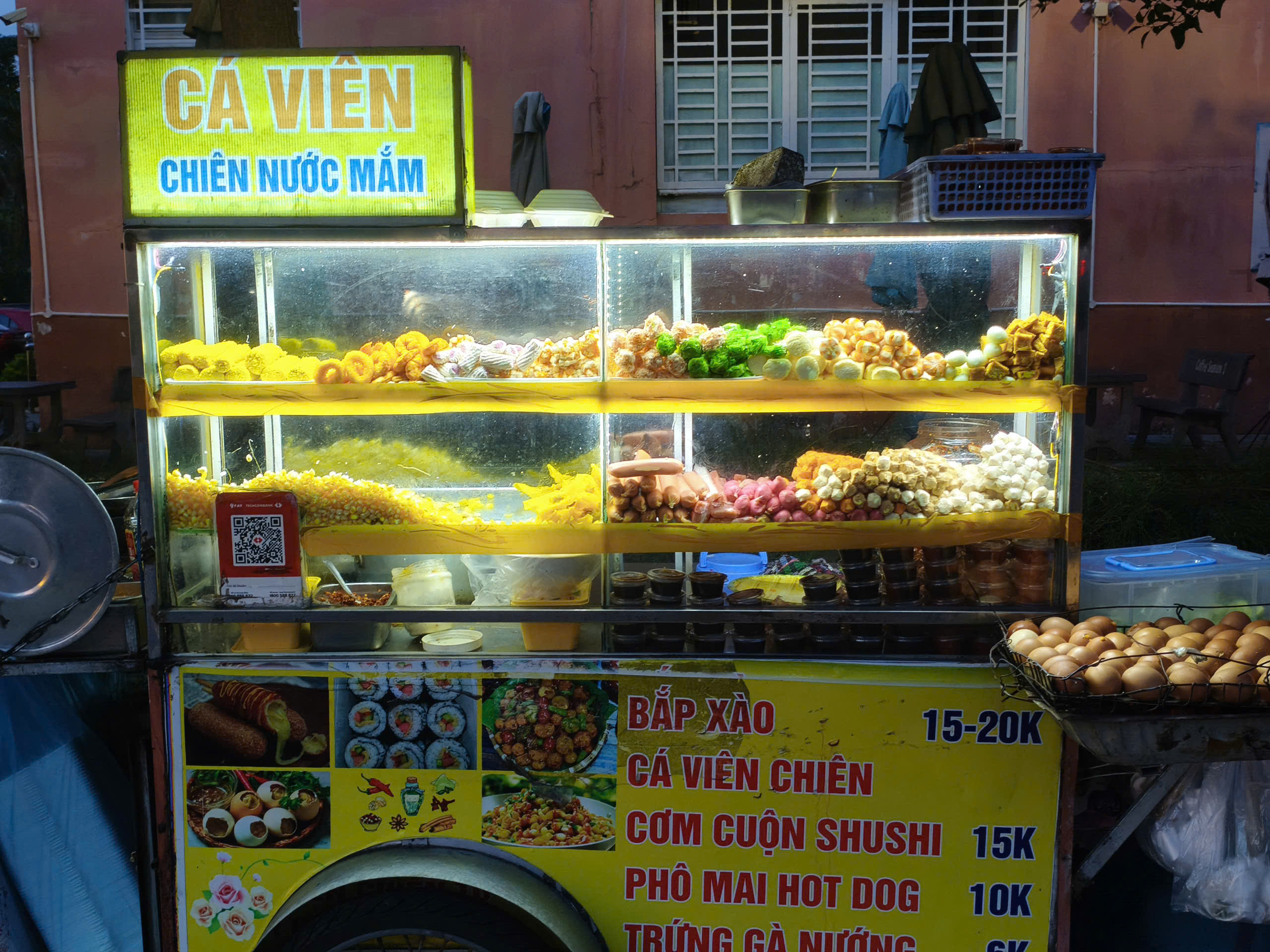 Xe cá viên chiên Ăn Vặt 18 Tầng